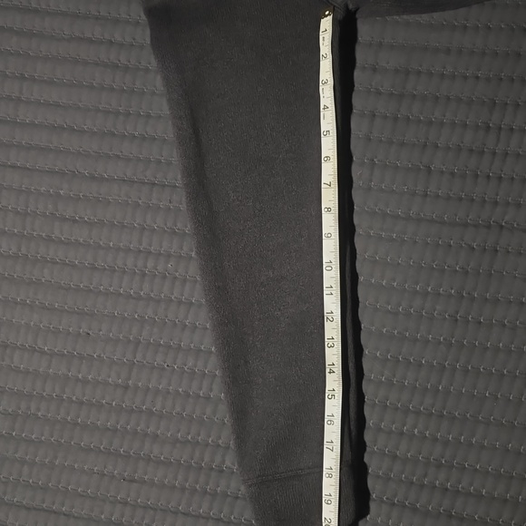 North Face Women's Large Zip up Jacket - Picture 8 of 10